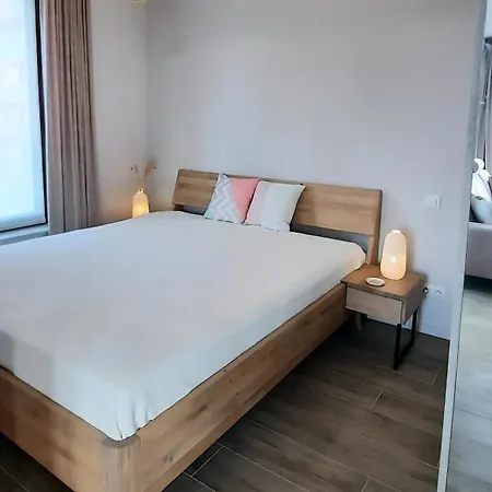 Appartement Modern 2-bedroom Near The Of T102