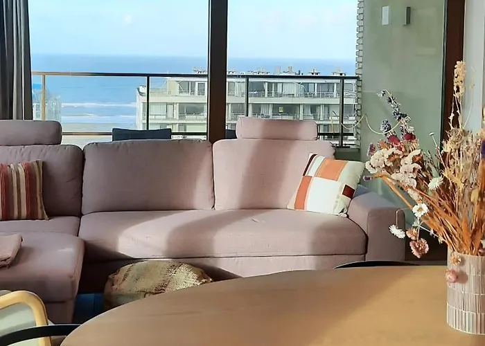 Modern 2-bedroom Near The Of T102 Appartement